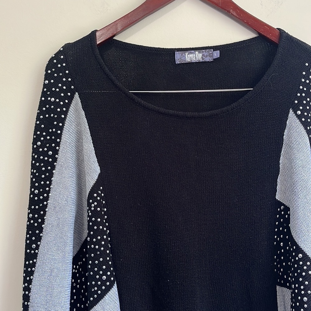 Karma Blue Women’s Dolman Sleeve Sweater Size Large - Picture 2 of 8